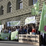 L'initiative populaire fédérale "pour la responsabilité environnementale" exige que l'économie suisse, importations comprises, se réinsère dans les limites naturelles terrestres d'ici dix ans (archives). KEYSTONE/PETER SCHNEIDER